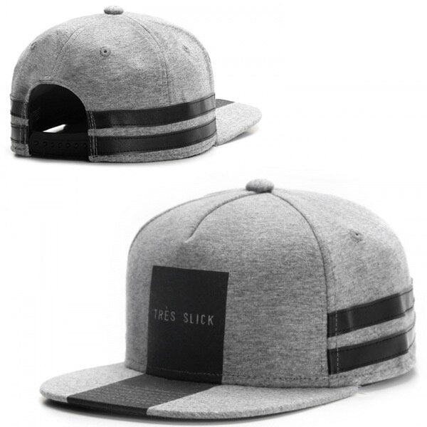 PANGKB. "TRES SLICK". Gorra unisex.