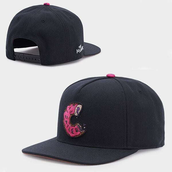 PANGKB. "MUNCHOS". Gorra unisex.