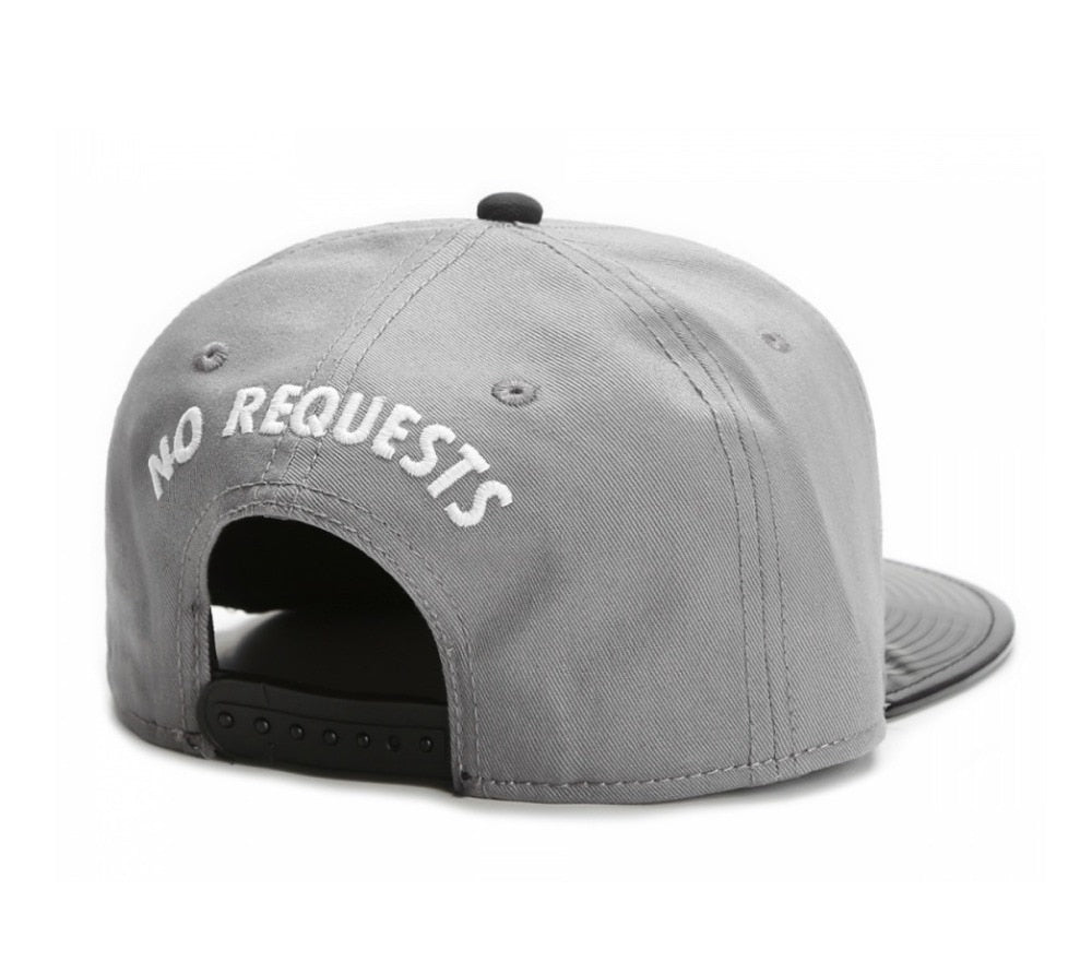PANGKB. "REQUESTS". Gorra unisex.