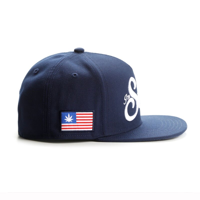 PANGKB. "STONED". Gorra unisex.
