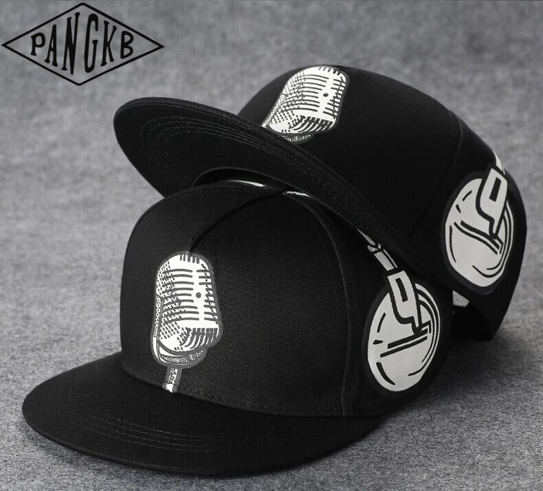 PANGKB. "MICROPHONE". Gorra unisex.